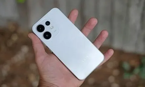 Không cần phải iPhone chính hãng, chiếc "iPhone Trung Quốc" này rẻ hơn mà đáng mua không kém