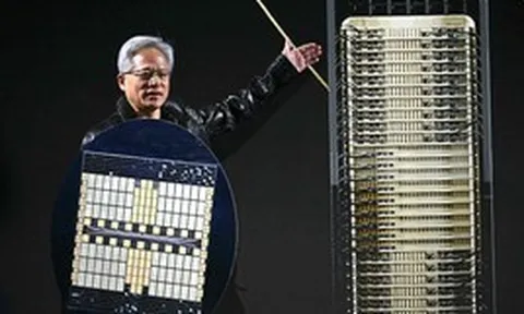 CEO NVIDIA Jensen Huang chúc mừng OpenAI, nói AGI đã đến: Không quên nhắc mọi người GPT-6 được huấn luyện trên chip AI nào