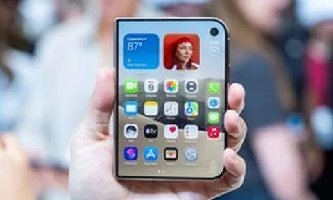 Người khen, kẻ chê sau khi iPhone Duo ra mắt: Thiết kế mới lạ, nhưng chưa làm hài lòng tất cả!