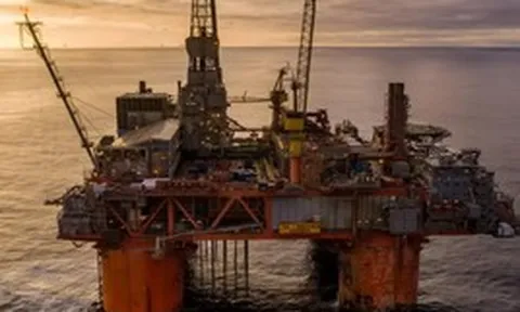 Khoan 940m xuống dưới đáy biển, phát hiện cột hydrocarbon chất lượng cao dày 25m