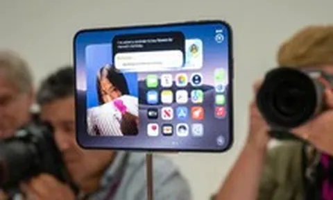 Chạm giá 2.000 USD: iPhone Duo đắt gần gấp đôi nhưng nhiều cái còn thua iPhone 18 pro max?