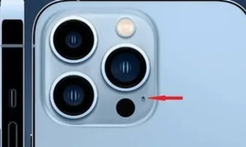 Sự thật về công dụng của chiếc lỗ nhỏ cạnh camera trên điện thoại iPhone