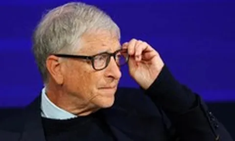 Bill Gates ví AI như 'trí tuệ ngoài hành tinh'