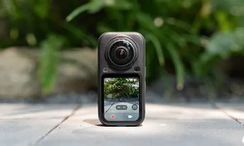 Cận cảnh Insta360 X6: Gọn hơn, mạnh hơn đã đành, lại còn có cả AI dựng video trực tiếp