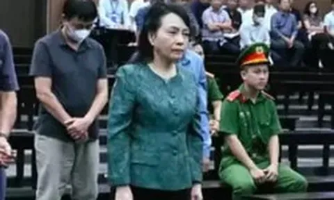 Cựu Bộ trưởng Nguyễn Thị Kim Tiến phải nằm viện, xin xét xử vắng mặt