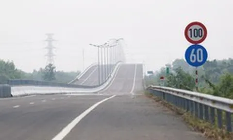 Ngắm cao tốc Bến Lức - Long Thành trước giờ thông xe toàn tuyến