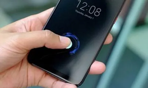 Vì sao không nên sử dụng khuôn mặt, vân tay để mở khóa điện thoại?