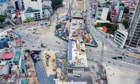 Hiện hình hài hai cầu vượt trên đường Vành đai 1 Hà Nội