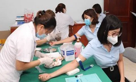 Không để người dân khám, xét nghiệm lại để phục vụ cập nhật dữ liệu Sổ sức khỏe điện tử