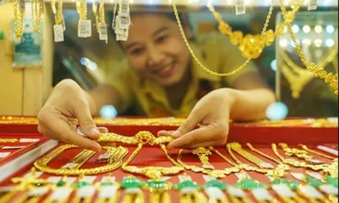 Giá vàng chiều nay (6/10): Vàng thế giới giảm mạnh, trong nước tiếp đà đi xuống