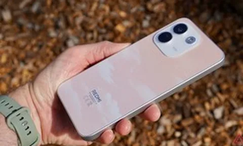 Cũng tên "17 Pro Max" nhưng điện thoại này rẻ hơn iPhone 17 đến cả 10 triệu, pin dùng 3 ngày không cần cắm sạc