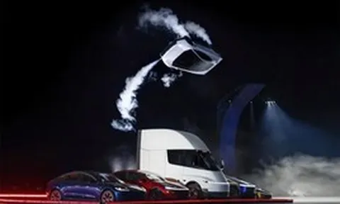 Xóa bỏ mọi giới hạn vật lý: Elon Musk trình làng siêu xe 0-97km/h chưa đầy 1 giây, tăng tốc nhanh hơn xe đua F1, biết "bay" khỏi mặt đất
