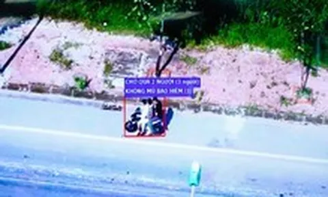 Trình diễn UAV phát hiện ùn tắc, hỗ trợ CSGT giám sát giao thông