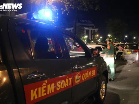 Cận cảnh an ninh thắt chặt trước Lễ diễu binh, diễu hành 30/4