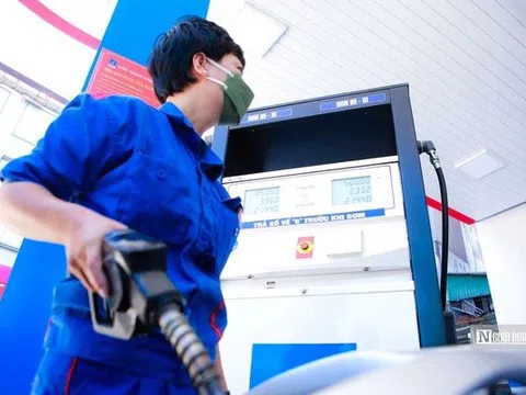 Đề xuất giảm 2% thuế VAT với xăng dầu, máy giặt, lò vi sóng