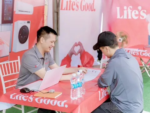 LG hỗ trợ sửa chữa thiết bị, đồng hành cùng người dân sau bão