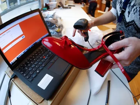 Gần 1/8 số người mua sắm online ở Đức bị lừa đảo