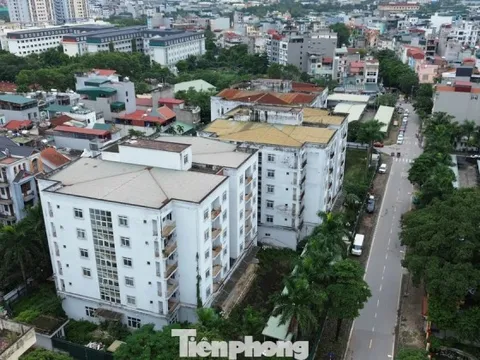 Cảnh lạnh lẽo, lãng phí khu 7 tòa nhà tái định cư bỏ hoang ở Hà Nội