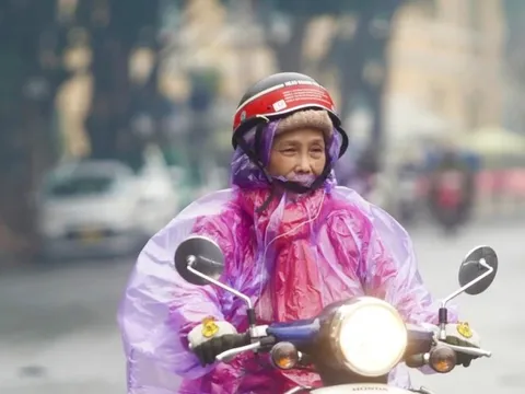 Dự báo thời tiết 16/11: Miền Bắc đêm rét, ngày nắng 28°C, miền Trung mưa xối xả