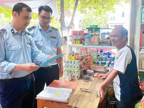 Quản lý thị trường Quảng Trị kiên quyết đấu tranh, ngăn chặn hàng giả