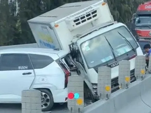 Hiện trường vụ tai nạn liên hoàn trên tuyến cao tốc TPHCM - Trung Lương