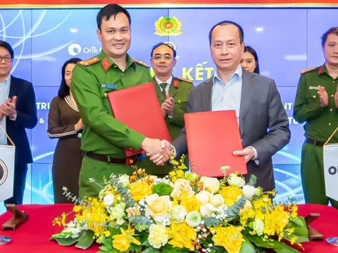 Bộ Công an triển khai dịch vụ xác thực điện tử qua VNeID trên ứng dụng OneU