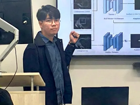 Học năm 4 sư phạm Toán rồi chuyển ngành, chinh phục AI y tế ở Mỹ