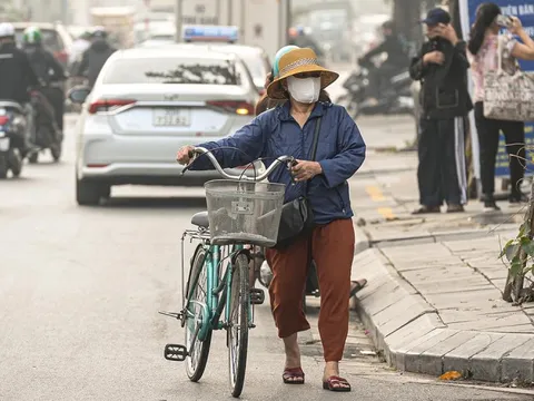 Dự báo thời tiết 8/12: Áp thấp nhiệt đới vào Biển Đông, Hà Nội đêm rét ngày nắng