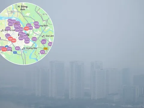 Giữa trưa bầu trời Hà Nội vẫn mù mịt, nhiều toà nhà "mất hút" trong lớp không khí đục ngầu: Người dân tuyệt đối chú ý