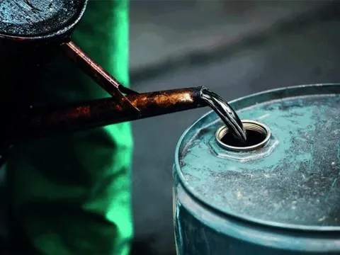 Duy trì hiệu quả kinh doanh khi giá xăng dầu liên tục giảm