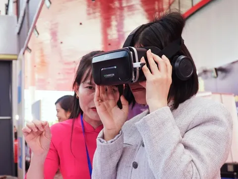 Trải nghiệm công nghệ, ứng dụng AI tại ngày hội công nghệ số Khánh Hòa