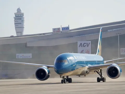 Vietnam Airlines thực hiện chuyến bay chở khách đầu tiên tại Sân bay Long Thành