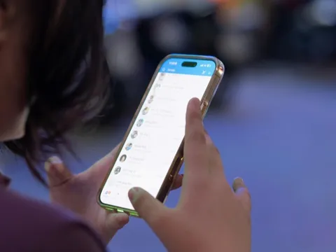 Zalo buộc 'đồng ý tất cả' điều khoản, chẳng khác đẩy 'lưỡi dao' về phía người dùng