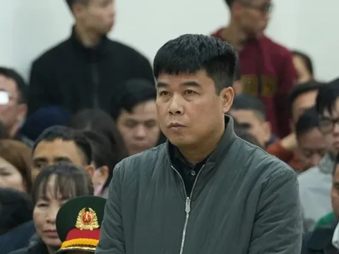 Vì sao toà ‘bác’ đề nghị muốn bán cổ phần công ty để bồi thường của Chủ tịch tập đoàn Phúc Sơn Nguyễn Văn Hậu?