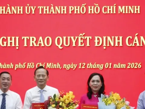 Công bố quyết định điều động nhân sự của Ban Thường vụ Thành ủy TPHCM