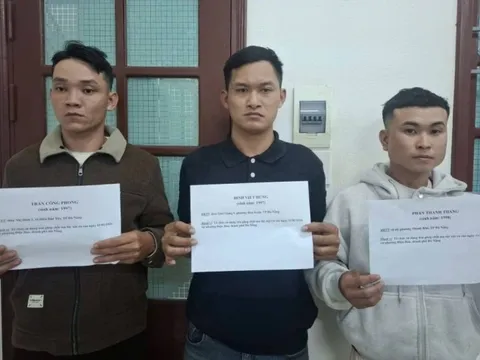 Cảnh sát bất ngờ kiểm tra quán karaoke Thùy Duyên, bắt Phan Thanh Thắng và 2 người khác