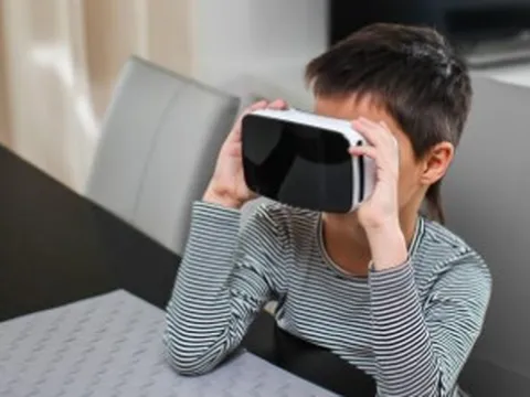 YouTube siết Shorts với trẻ em, cha mẹ có thể chặn hoàn toàn video ngắn