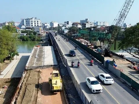 Một nhà thầu bị phạt 1,5 tỉ đồng khi thi công cầu ở Huế