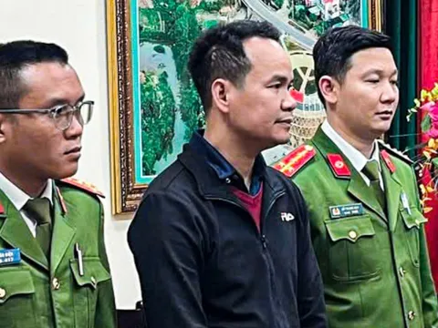 Vụ lật xe khách làm 3 người chết ở Sơn La: Tạm giữ khẩn cấp tài xế