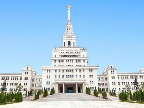 Vingroup đào tạo 20.000 nhân tài AI thực chiến, trợ cấp 8 triệu đồng/tháng