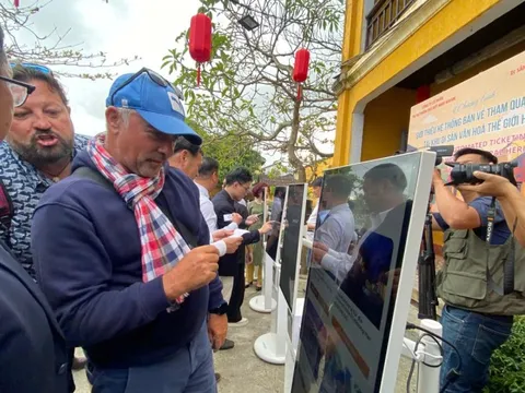 Lần đầu tiên Hội An có 12 trạm bán vé tự động, thuyết minh 20 ngôn ngữ