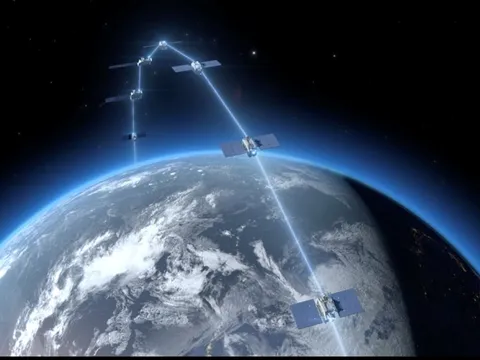 Trung Quốc đưa 10 mô hình AI lên quỹ đạo, vệ tinh tự xử lý dữ liệu