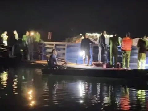 Danh tính 6 người mất tích sau vụ tàu khách va chạm phà chở đá trên hồ Thác Bà