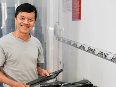 Muốn vươn lên bằng công nghệ, phải ra thế giới