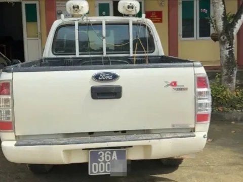 Liên tiếp vụ xe biển xanh vi phạm giao thông: Tài xế hay đơn vị sẽ phải nộp phạt?