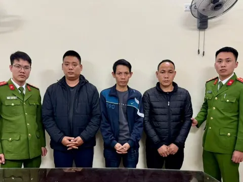 Bắt khẩn cấp Nguyễn Thành Công, sinh năm 1992 và 2 người khác