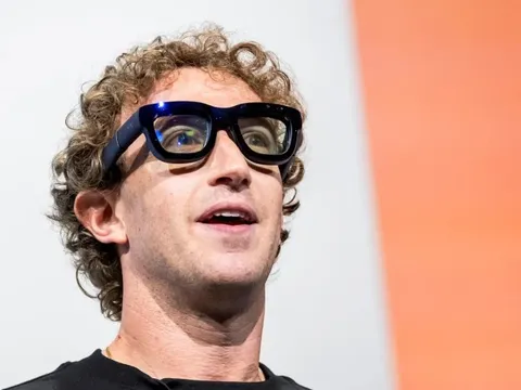 Meta bị kiện tập thể vì nhân viên xem lén video nhạy cảm từ kính AI