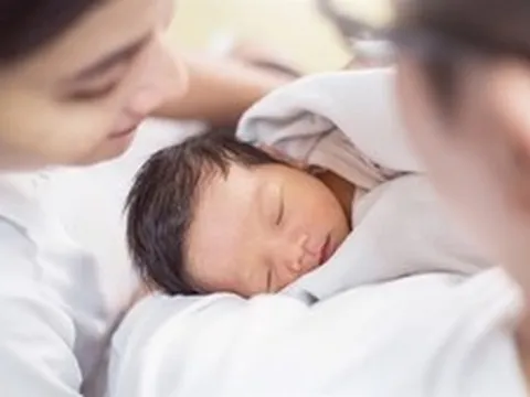 Đề xuất hỗ trợ 2 triệu đồng cho phụ nữ sinh đủ hai con trước 35 tuổi