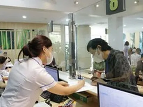 Đề xuất từ 2026 khám sức khỏe định kỳ miễn phí cho người cao tuổi, hộ nghèo