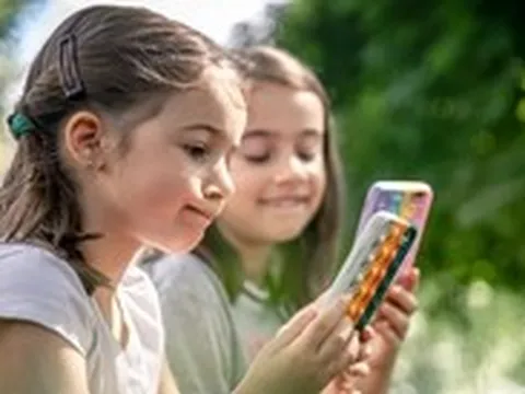 Úc điều tra loạt 'ông lớn' mạng xã hội vì để trẻ dưới 16 tuổi truy cập